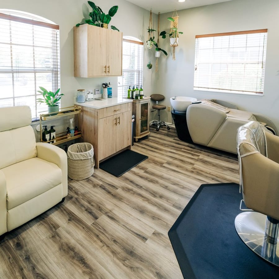 The salon floor